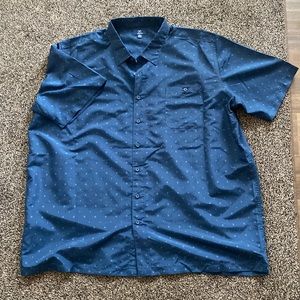 Never worn men’s short sleeve